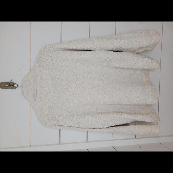 Aerie medium cream super fuzzy pullover shirt - Picture 2 of 5